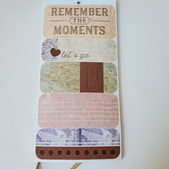 Travel Voyage Sticker Book - Picture 16 of 16